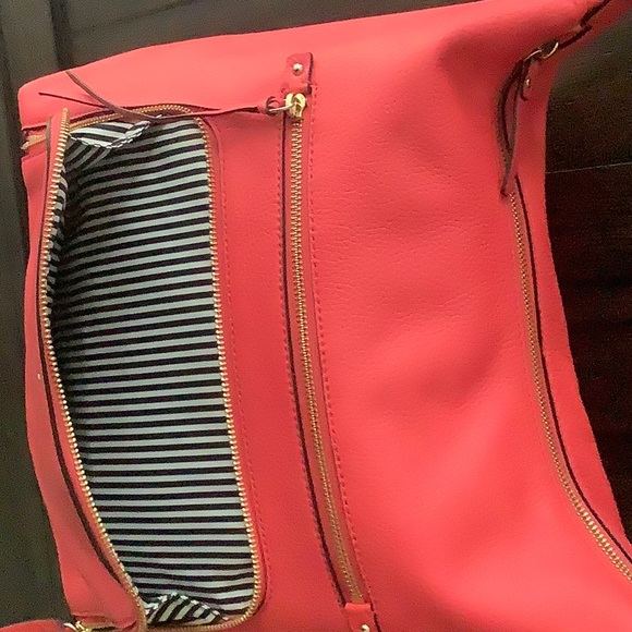 EUC Leather Kate Spade Shoulder Bag W/ 2 Straps - Picture 6 of 14